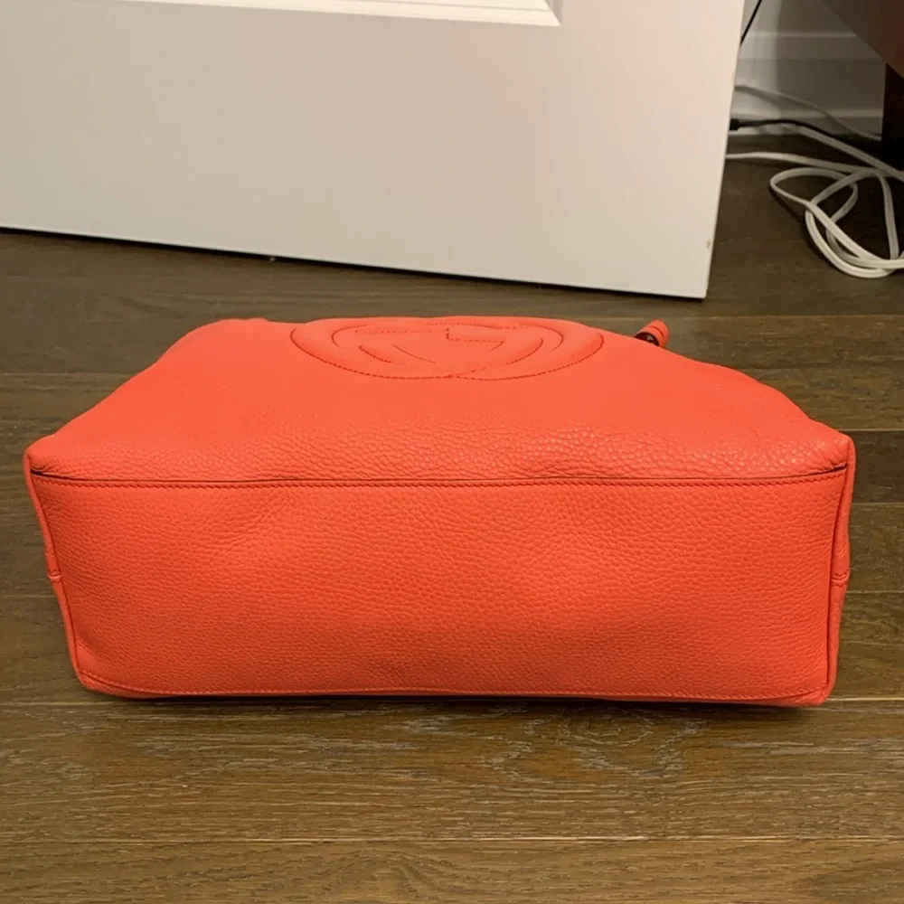 Authentic Gucci soho chain purse - Picture 3 of 10